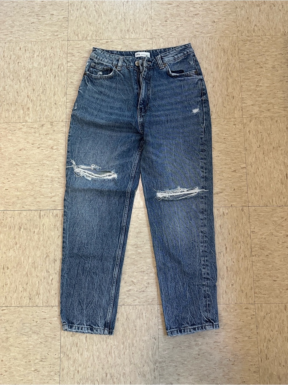 Zara Distressed Boyfriend Jeans in Blue